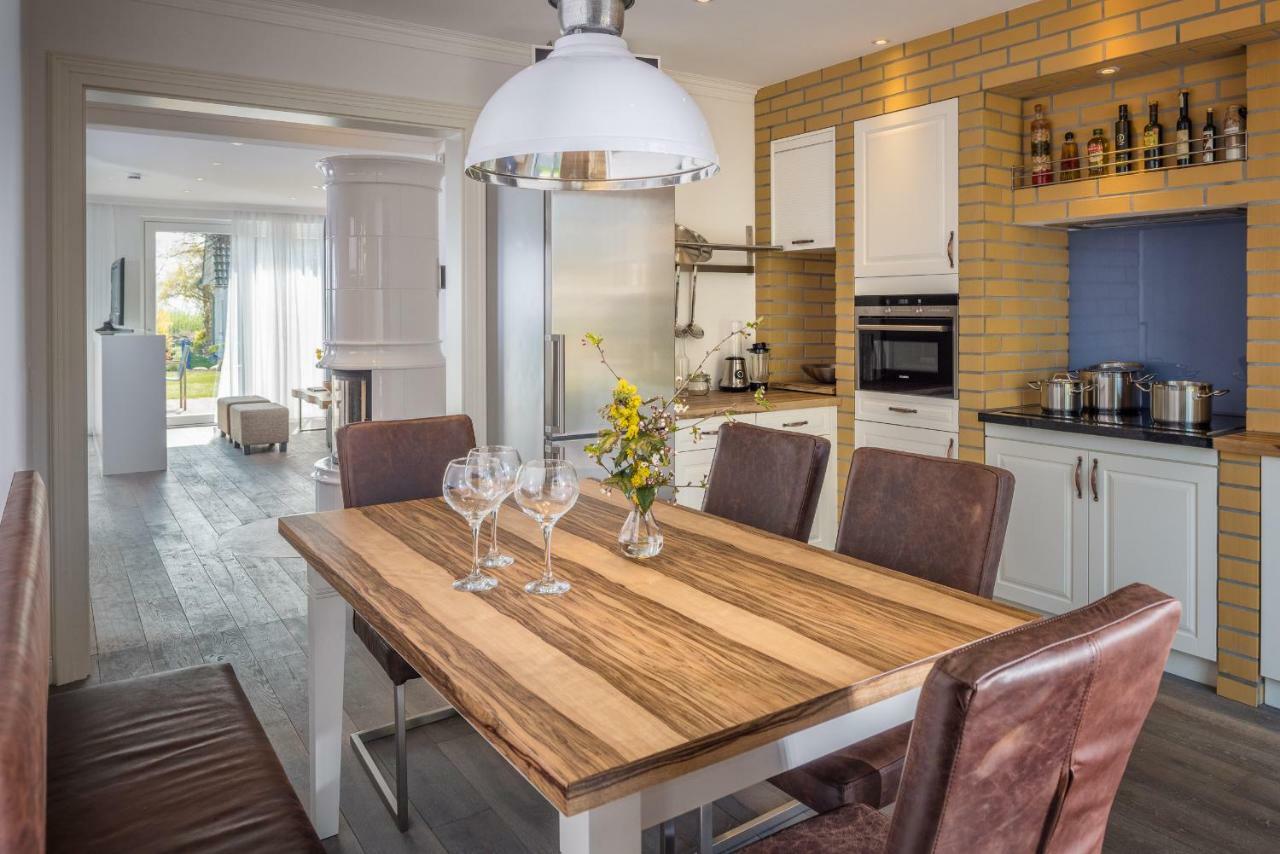 Villa Lotsenhaeuser Ruegen - Luxus Ferienhaus - 3 Schlafzimmer - Sauna - Dachterrasse Mit Boddenblick Breege Zewnętrze zdjęcie