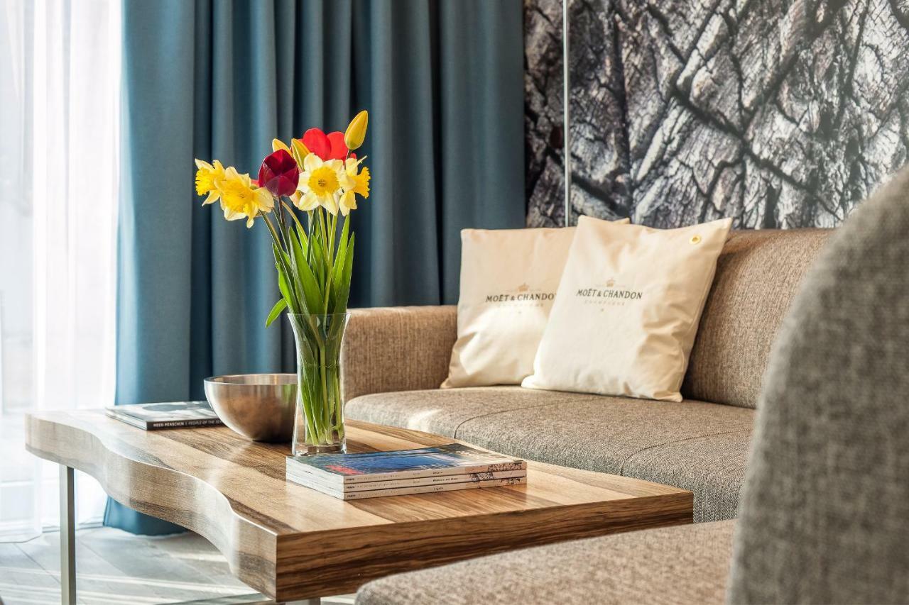 Villa Lotsenhaeuser Ruegen - Luxus Ferienhaus - 3 Schlafzimmer - Sauna - Dachterrasse Mit Boddenblick Breege Zewnętrze zdjęcie