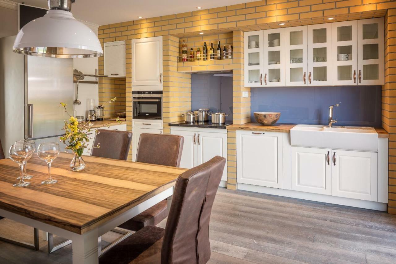 Villa Lotsenhaeuser Ruegen - Luxus Ferienhaus - 3 Schlafzimmer - Sauna - Dachterrasse Mit Boddenblick Breege Zewnętrze zdjęcie